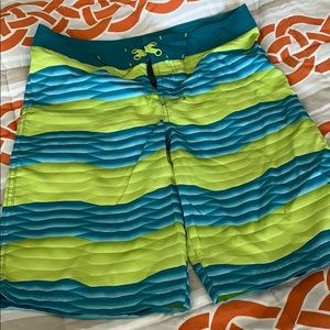 Boys wave inspired graphic swimsuit trunks